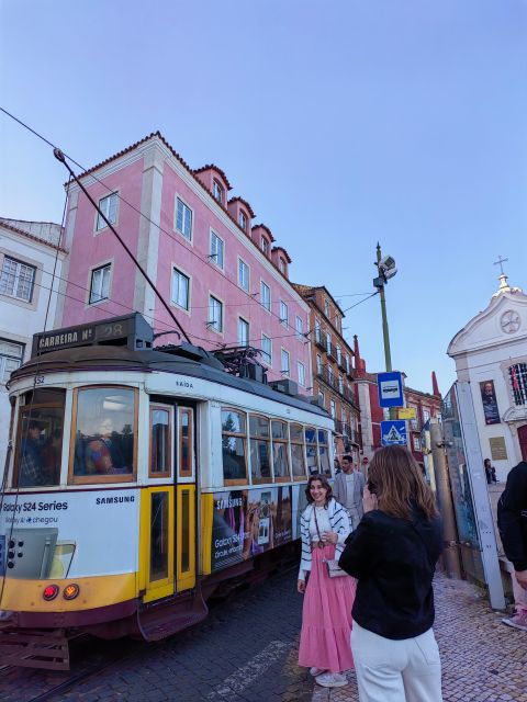 Lisbon: Private Hop on Hop off Sightseeing Tuktuk Tour - Important Information