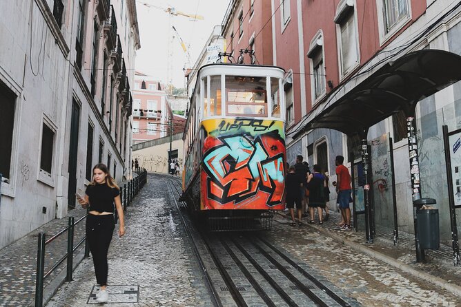 Lisbon Private Layover Tour: Main Must-See Sites With a Friendly Local Guide - Booking Information