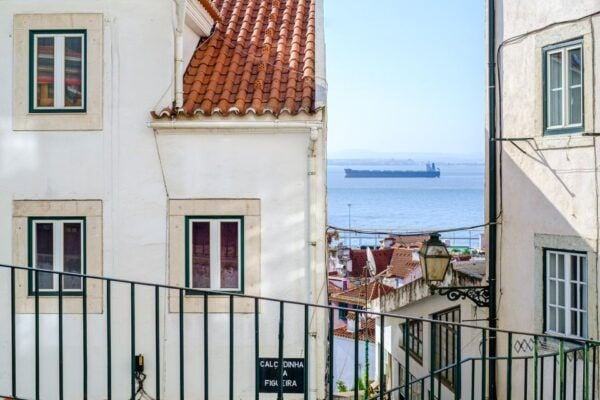 Lisbon: Private Morning Light Photography Tour - Frequently Asked Questions