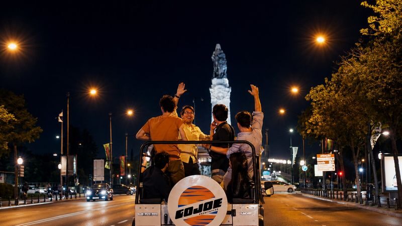 LISBON PRIVATE NIGHT EXPERIENCE in a Jeep with FOOD & DRINK Tastings - Pick the right duration and package