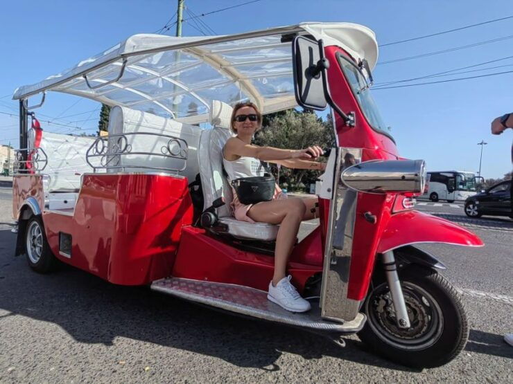 Lisbon Private Sightseeing Photography Tour With Tuk Tuk - Tour Highlights