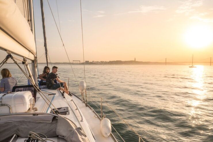 Lisbon: Private Sunset Cruise on the Tagus River With Drink - Experience Highlights