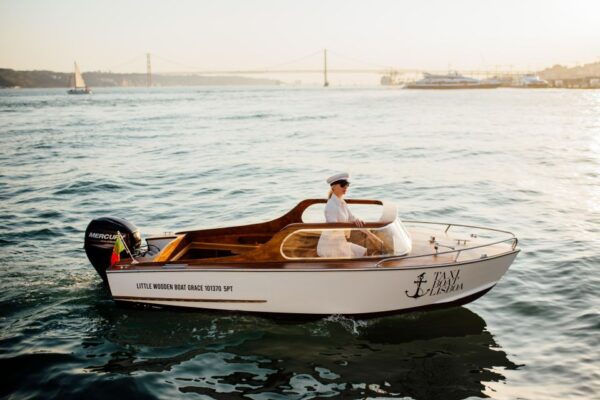 Lisbon: Private Tejo River Boat Tour for up to 4 People - Frequently Asked Questions