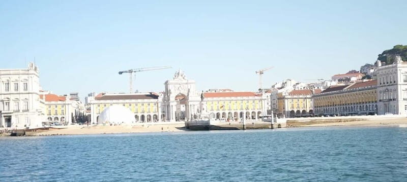 Lisbon PRIVATE Tour on Sailboat W/ Wine Included - Good To Know