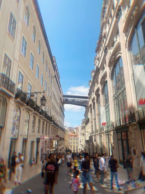 Lisbon : Private Tour With a Local Guide - Booking Information