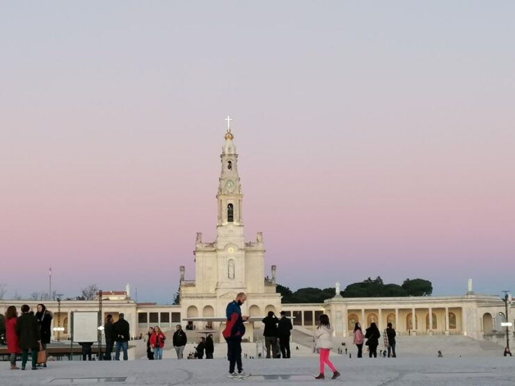 Lisbon: Private Transfer to Fátima - Experience Highlights