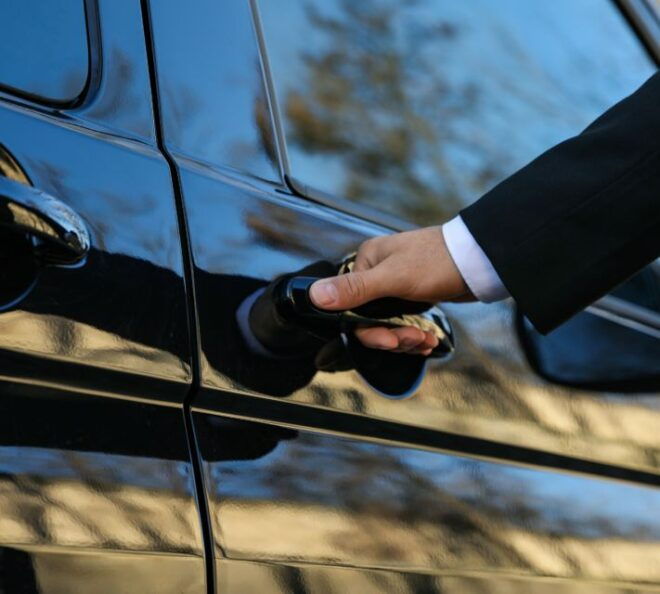 Lisbon: Private Transfer to Seville - Itinerary and Pickup Locations