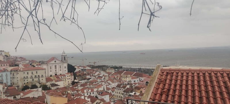 Lisbon: Private Tuk Tuk City Tour with Local Driver - FAQs