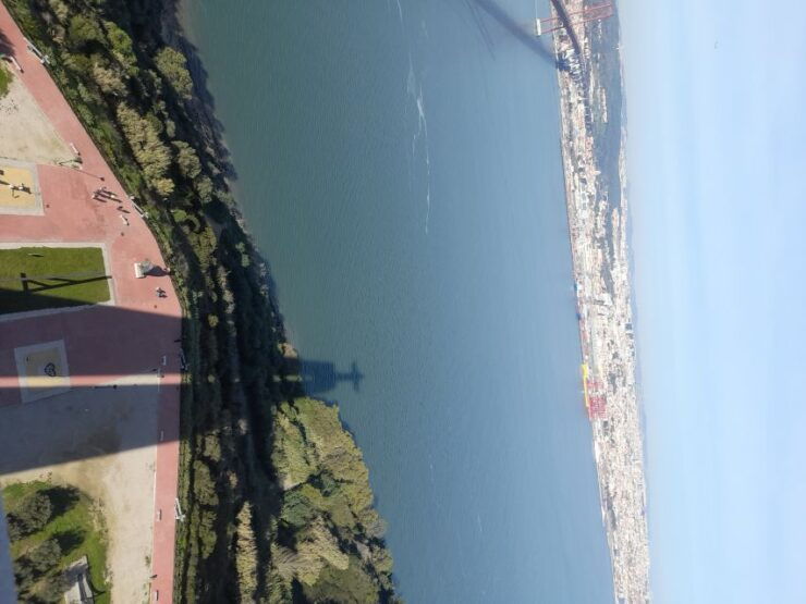 Lisbon: Private Tuk Tuk Tour Christ the King & Abril Bridge - Experience Highlights