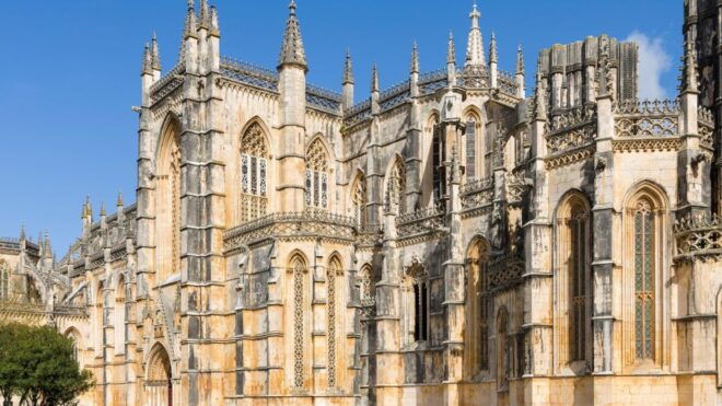 Lisbon: Private Van Tour -Fátima, Batalha, Nazaré and Óbidos - Tour Highlights and Inclusions