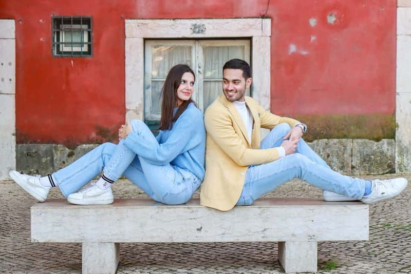 Lisbon: Pro Photoshoot in Alfama, the oldest neighborhood - Exploring the Lisbon Alfama Photoshoot Experience
