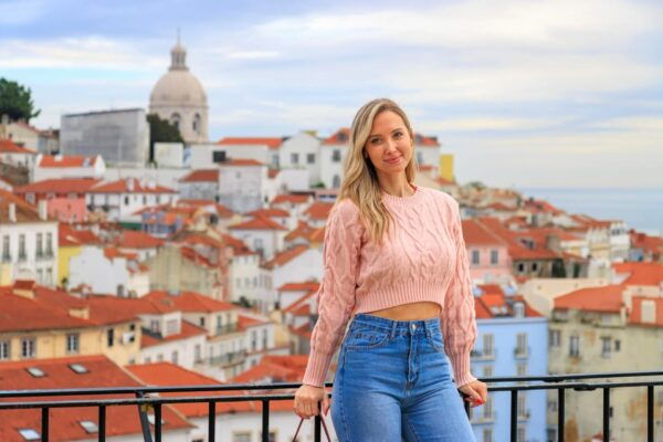 Lisbon: Professional Photoshoot in Alfama - Frequently Asked Questions
