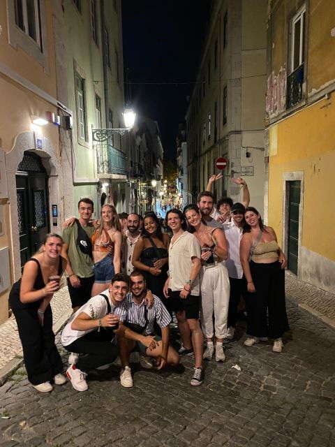 Lisbon: Pub Crawl With Unlimited Drinks With VIP Club Entry - Itinerary Highlights