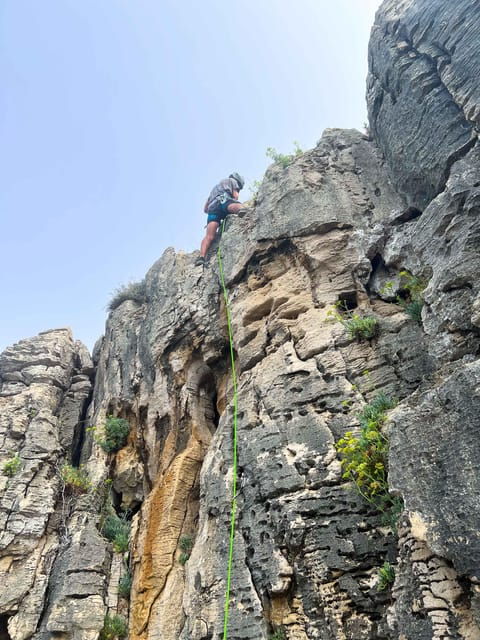 Lisbon: Rock Climbing Adventure with Round-Trip Tour - FAQs