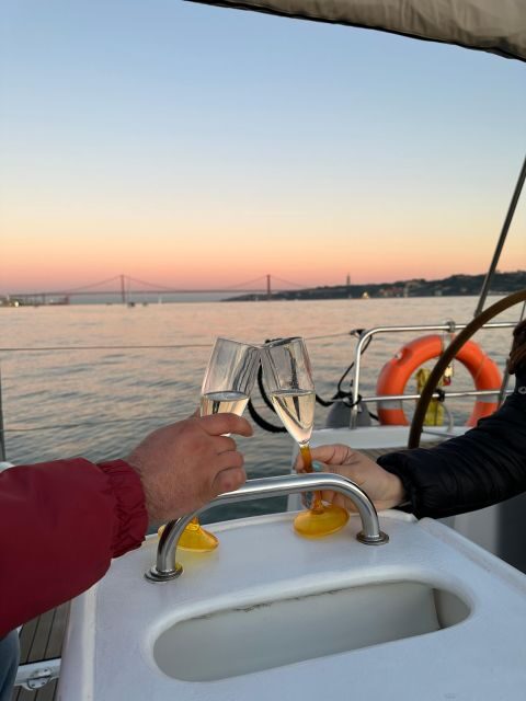 Lisbon: Romantic Cruise with Wine & Portuguese Tapas - Who Should Consider This Cruise?