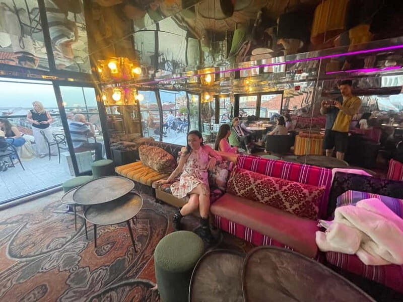 Lisbon : Rooftop Revelry: Sky Tour with 6 Rooftops & Drinks - Why This Rooftop Tour Stands Out