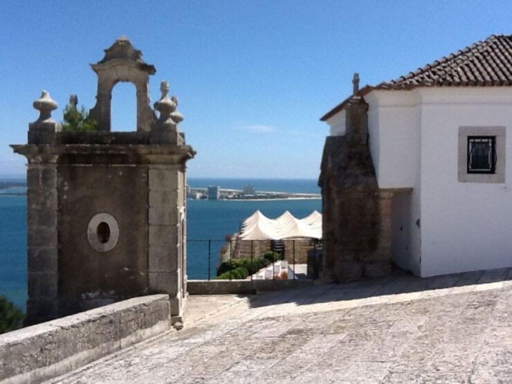 Lisbon: Route of the 3 Castles With Wine Tasting Experience - Experience Highlights