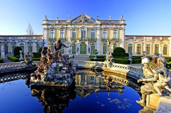 Lisbon: Royal Palaces and Óbidos Private Tour - Transportation