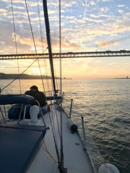Lisbon: Sailing Boat Tour on Tejo River - Family-Run Experience