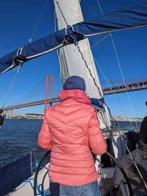 Lisbon: Sailing Initiation - 2 or 4 hours - Good To Know