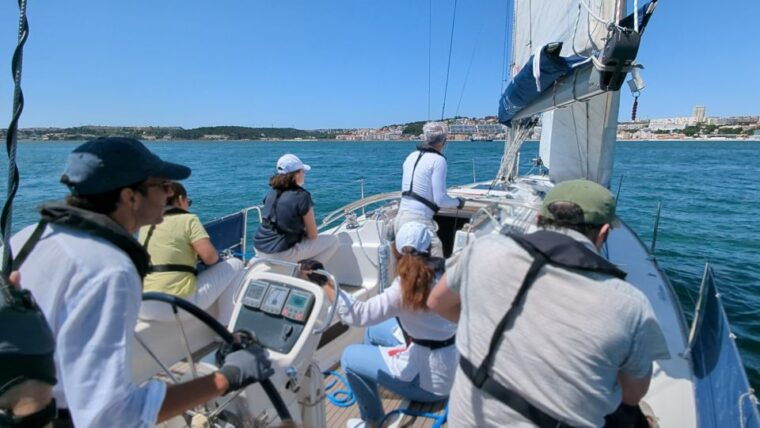 Lisbon: Sailing Initiation - 2 or 4 hours - Who Will Love This Experience?