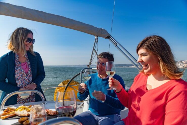 Lisbon: Sailing Tour in Tagus River | Private - Itinerary