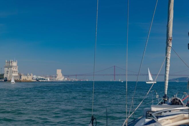 Lisbon: Sailing Tour in Tagus River | Private - Experience