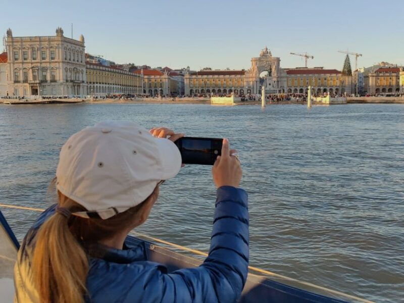 Lisbon: Scenic Day & Sunset Boat Tour with a Drink - Why This Tour Is a Great Choice