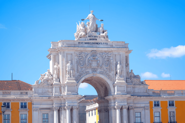 Lisbon: Self-Guided Highlights & History Walking Tour - Tips for Enjoying Lisbon