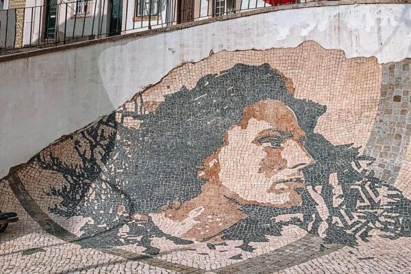 Lisbon: Self-Guided Walking Tour in Alfama - Accessibility Considerations