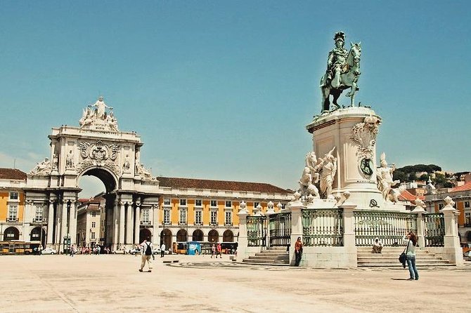 Lisbon Shore Excursion: Private Lisbon, Sesimbra and Arrábida With Wine Tasting - Tour Overview