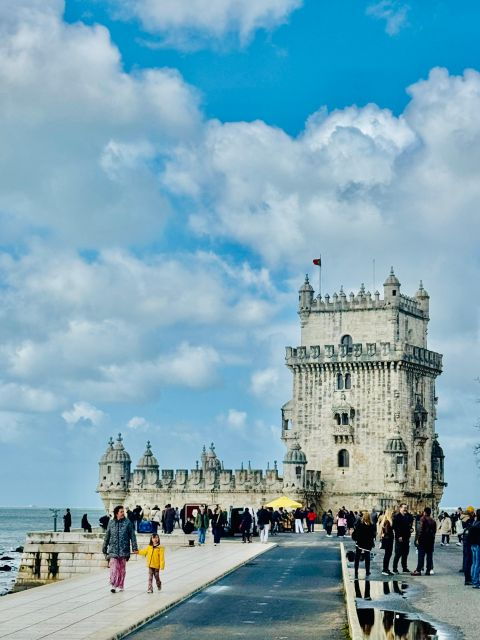 Lisbon: Sightseeing Belem Tour by Tuktuk - Important Information