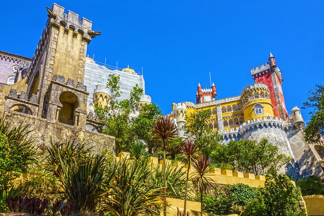 Lisbon: Sintra Deluxe Day Trip - Overview of Sintras Attractions