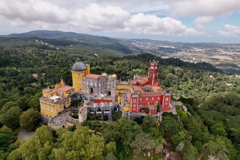Lisbon Sintra, Pena Palace & Cabo da Roca Full-Day Tour - What the schedule and group size mean