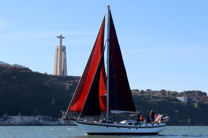 Lisbon Small-Group Sunset Tagus River Cruise - Recommendations and Highlights
