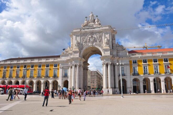Lisbon: Small-Group Van Tour With Alfama and Belem - Important Information