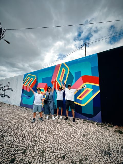 Lisbon: Street Art Lovers With Tuktuk - Itinerary Highlights