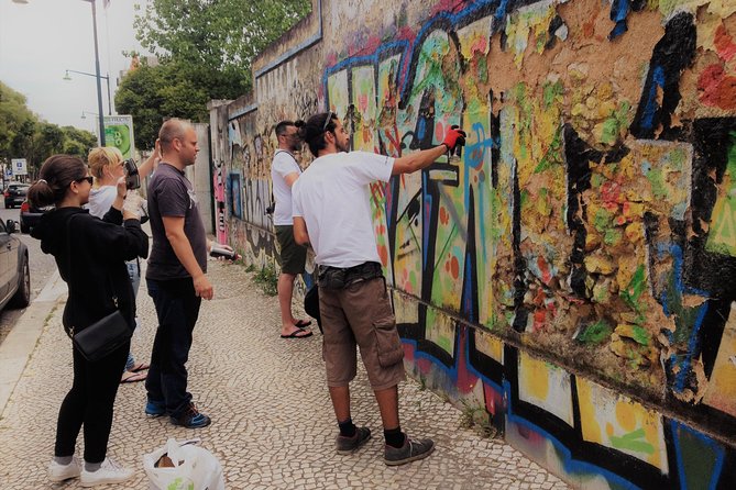 Lisbon Street Art Tour - Tips for Taking the Perfect Street Art Photos