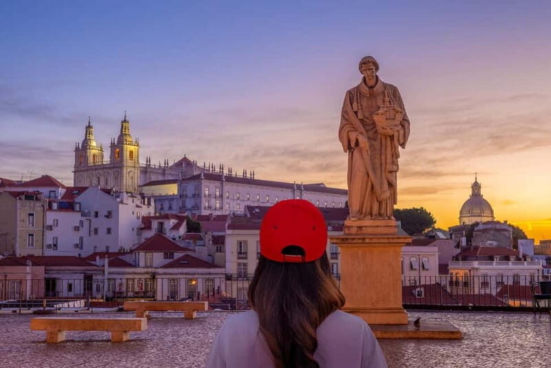 Lisbon: Sunrise Walking Tour Before the Crowds - Good To Know