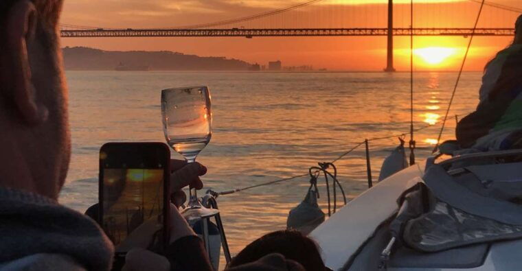 Lisbon: Sunset and Wine Luxury Catamaran Cruise - FAQ