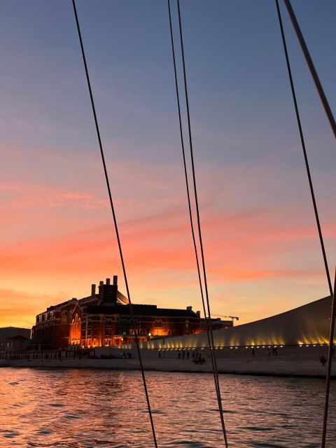 Lisbon: Sunset Boat Cruise Tour With Drinks - Additional Information