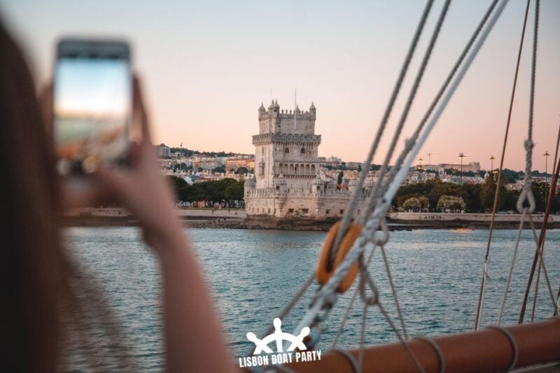 Lisbon: Sunset Boat Party with 2 Drinks and Free Club Entry - The Itinerary in Detail