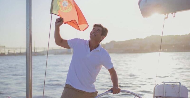 Lisbon: Sunset boat tour with green wine - Good To Know