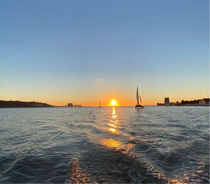Lisbon: Sunset Boat Tour with Wine - Good To Know