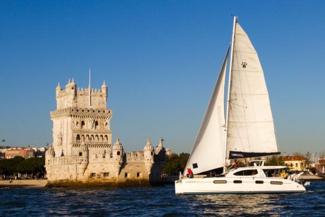Lisbon: Sunset Catamaran Cruise, Drink, and Music - Inclusions