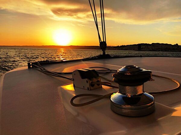 Lisbon: Sunset Catamaran Cruise, Drink, and Music - Review Highlights