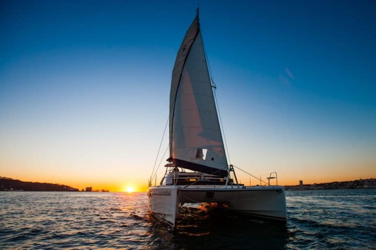 Lisbon: Sunset Catamaran Cruise, Music and Open Bar - What Makes This Tour Stand Out?
