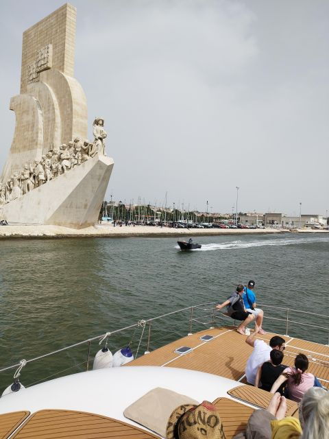 Lisbon: Sunset Catamaran Tour & Wine + Custard Tart - Meeting Point and Information