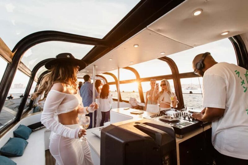 Lisbon: Sunset DJ Party with Luxury Boat, Pizza, & Open Bar - An In-Depth Look at the Experience