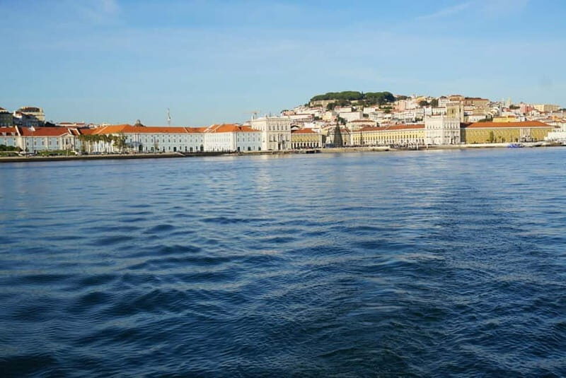 Lisbon: Sunset Sailing Boat Tour with Drinks - FAQs